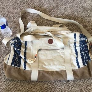 Roxy weekender bag